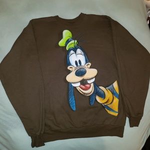 Disneyland resort men's medium Goofy crew neck